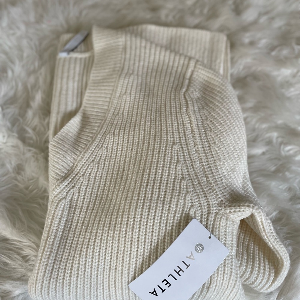 ATHLETA HANOVER REFINED MERINO  V-NECK SWEATER IN PURPLE DUSK NWOT - Picture 10 of 10